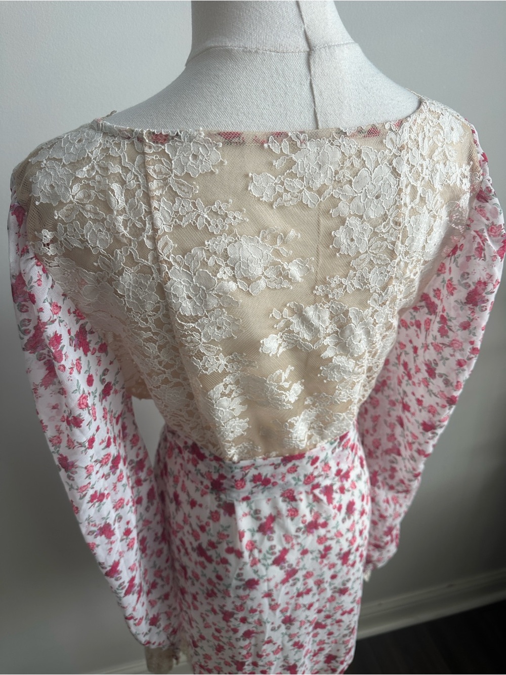 FOR LOVE & LEMONS Melrose White Floral Robe Victorias Secret Women L Feminine - Picture 4 of 11